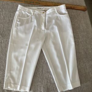 Green Lamb Womens Capri Golf Pants Size 8  White Capri  EUC